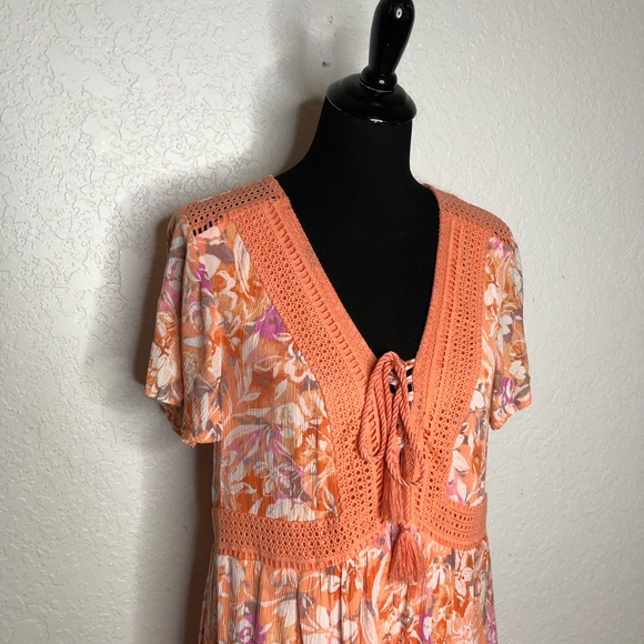 Torrid coral orange white pink floral lace up crinkle maxi dress size 1 or 1X - Picture 4 of 16